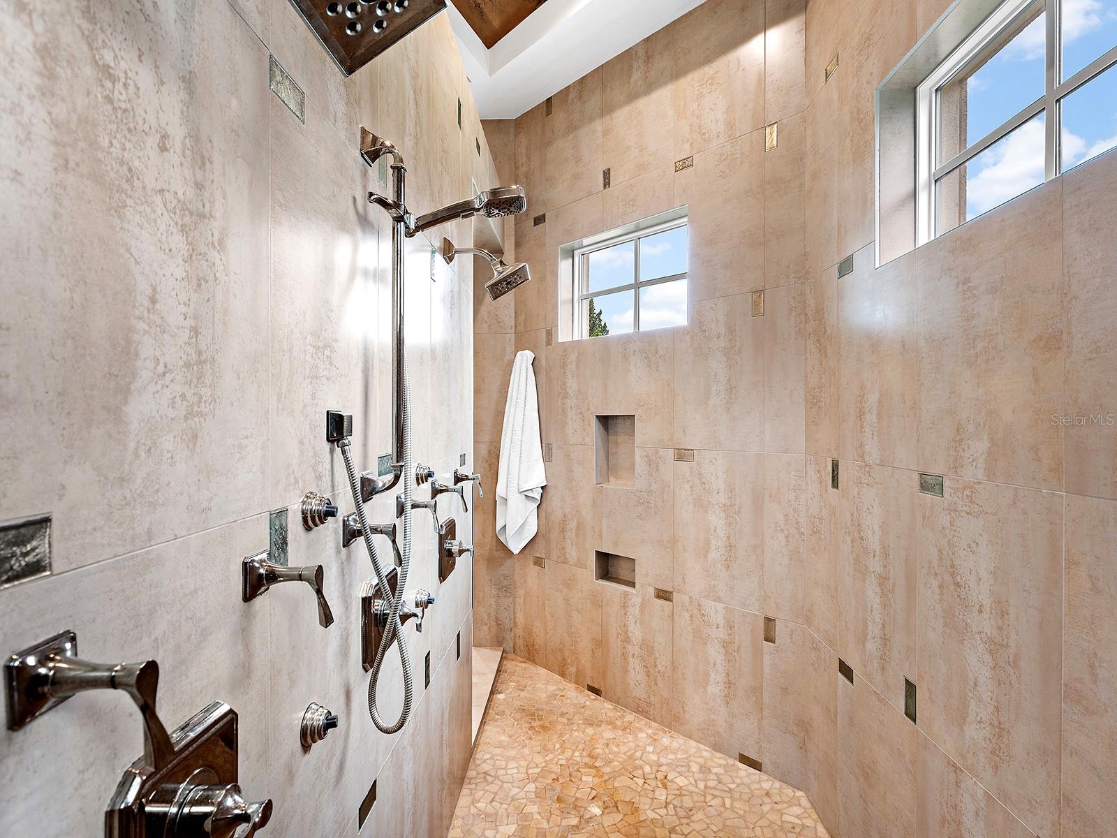 LAKE CLUB PH I - Residential