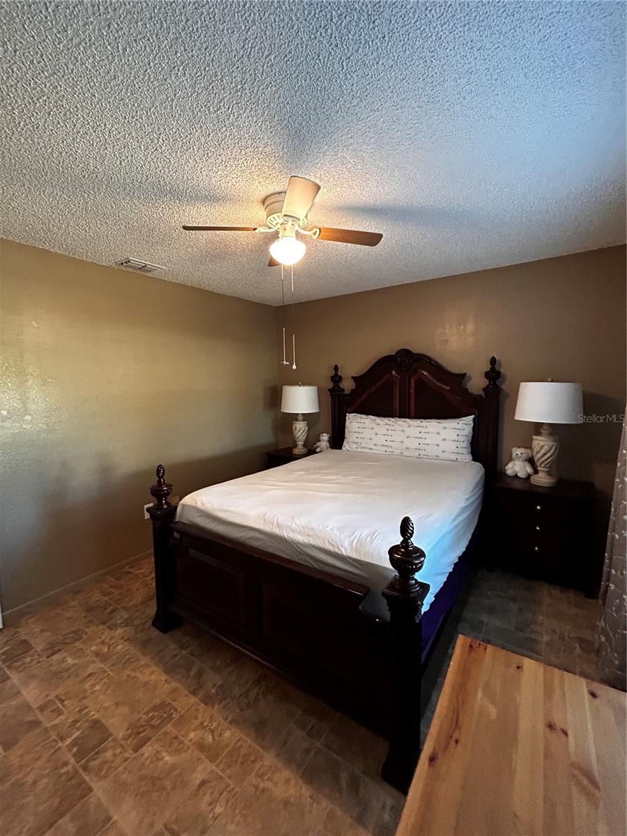 SILVER SPGS SHORES UN 28 - Residential