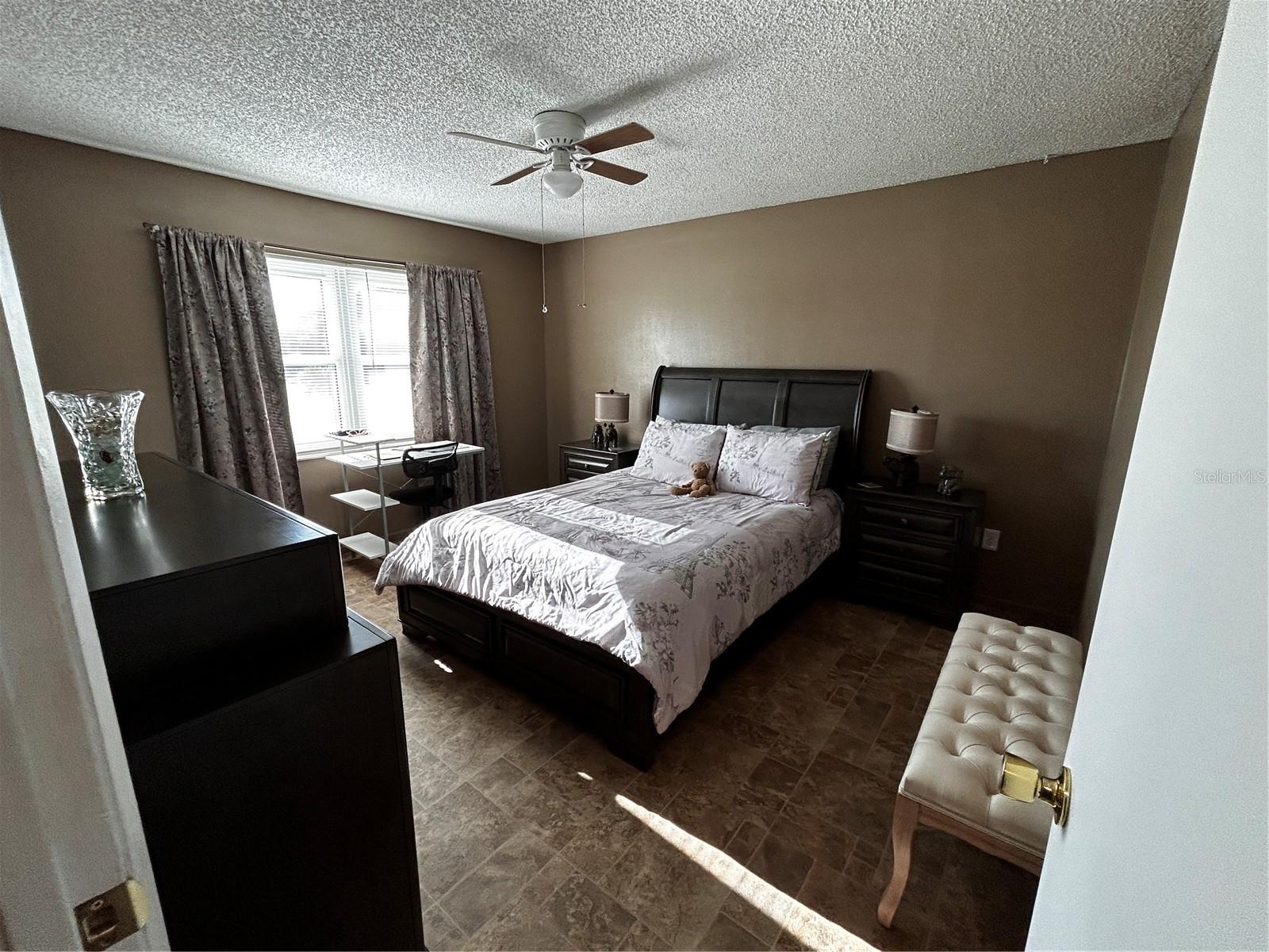 SILVER SPGS SHORES UN 28 - Residential