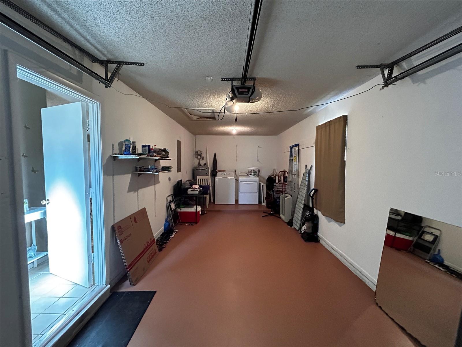 SILVER SPGS SHORES UN 28 - Residential