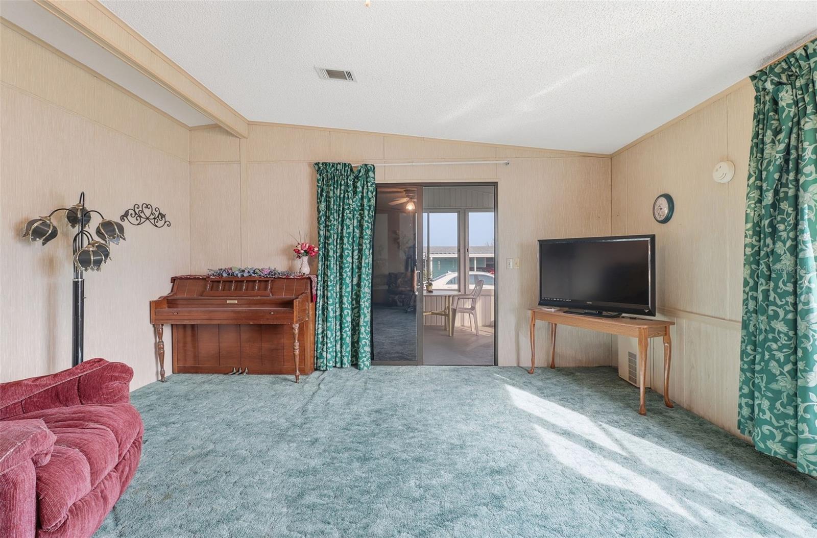 LAKE N GOLF ESTATES - Residential