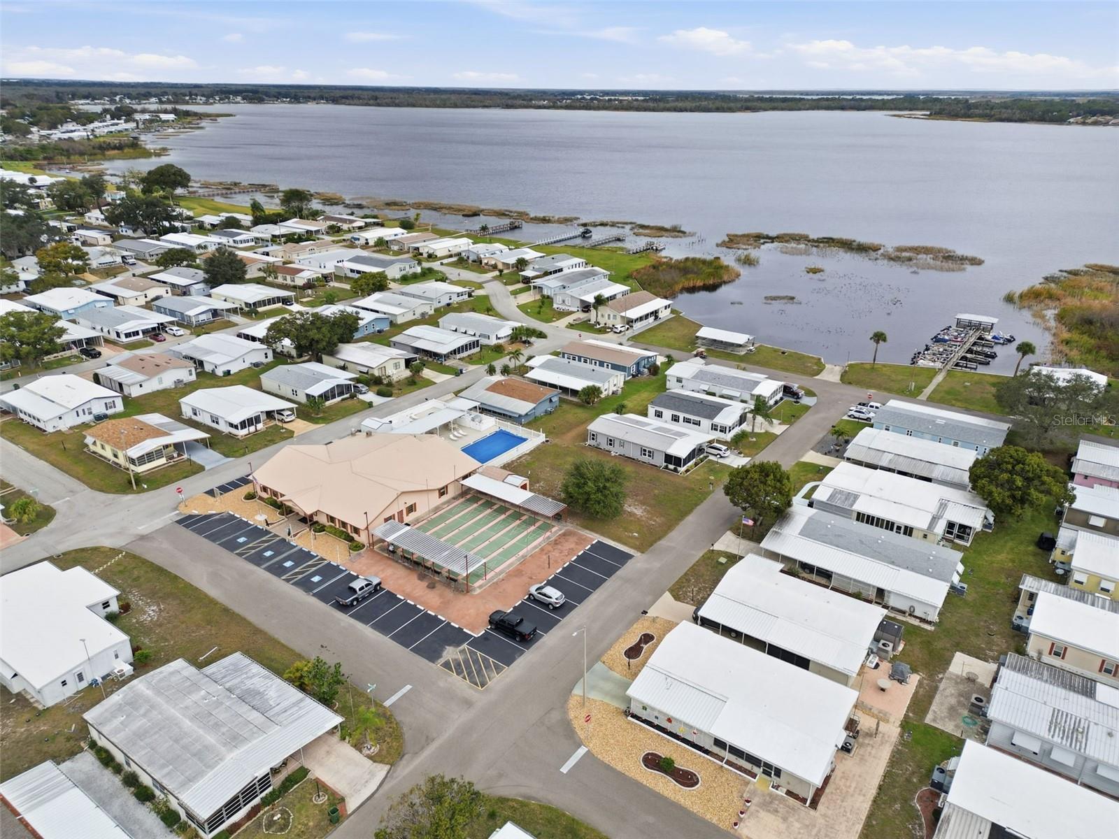 LAKE N GOLF ESTATES - Residential