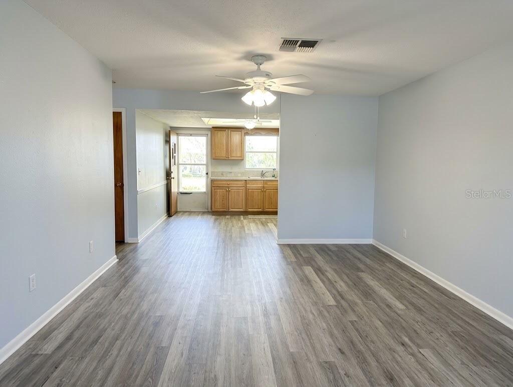 26 W RAYMOND STREET