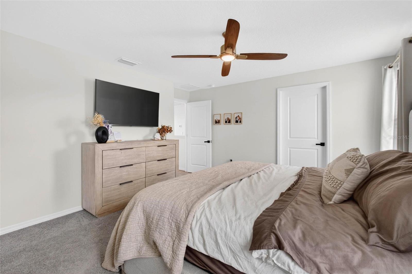 RIDGEWOOD - Residential