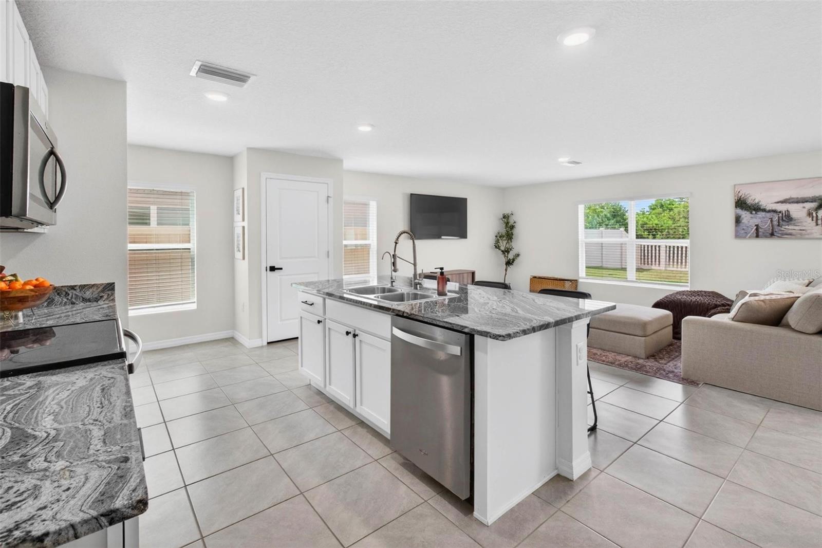 RIDGEWOOD - Residential