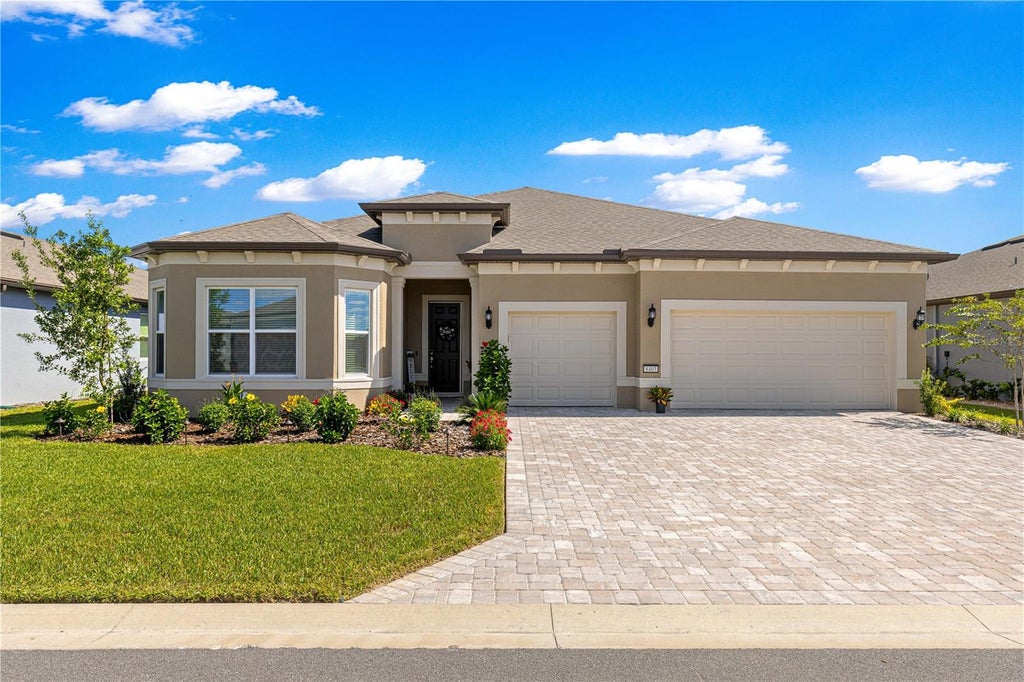 Photo of 8403 SW 58th Loop, Ocala, FL 34481 (MLS # OM734227)