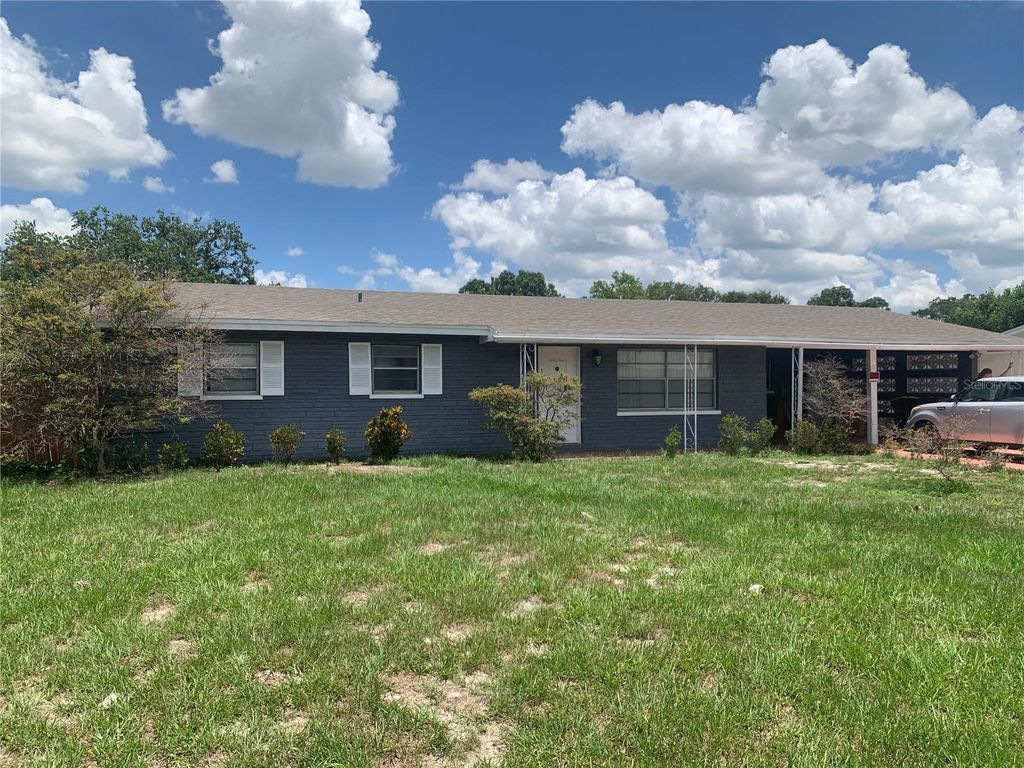 Photo of 119 Allen Avenue, Winter Haven, FL 33880 (MLS # TB8399712)