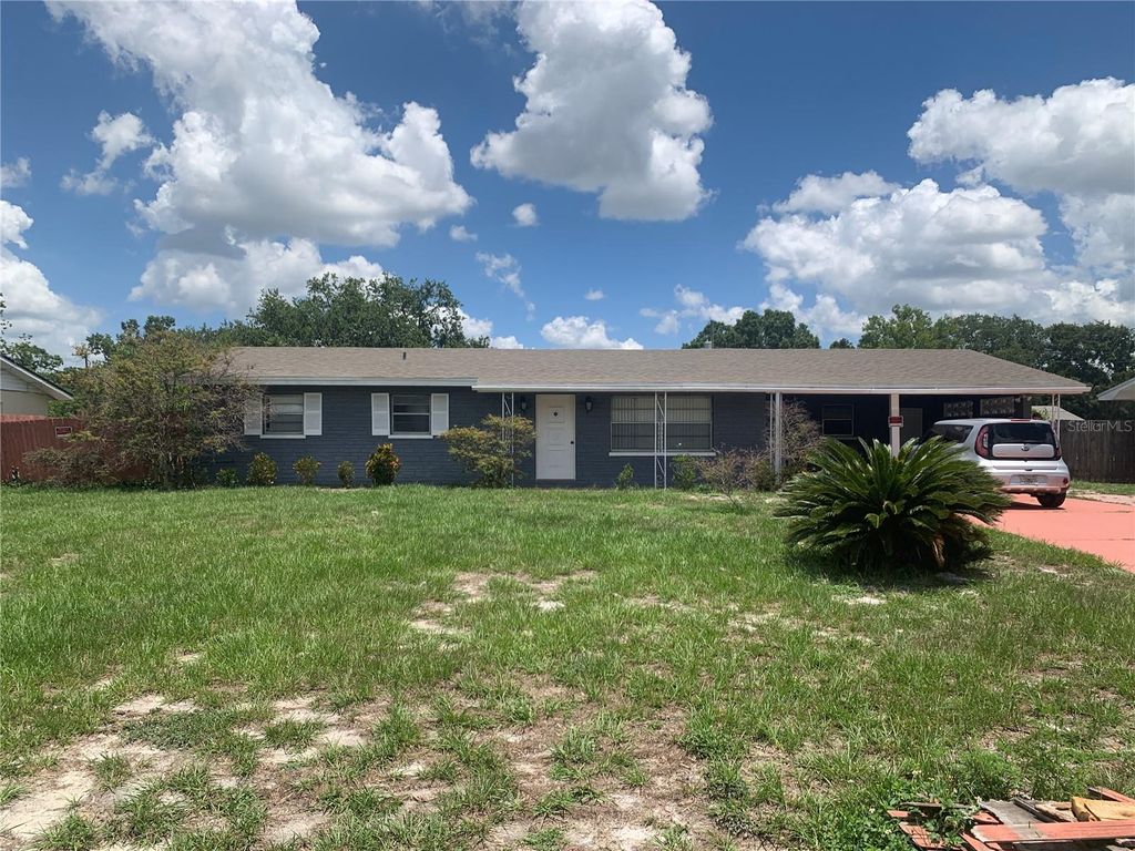Photo of 119 Allen Avenue, Winter Haven, FL 33880 (MLS # TB8399712)