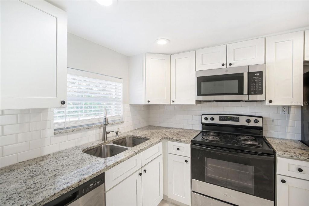 Photo of 811 Russell Lane #309, Brandon, FL 33510 (MLS # TB8496708)