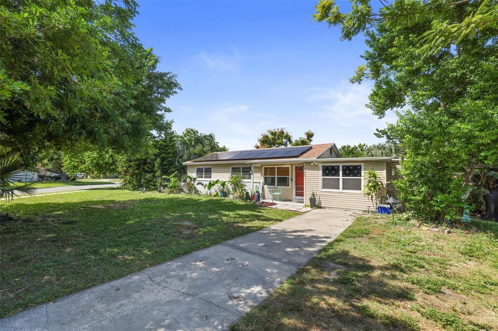 Photo of 7000 13th Street N, St Petersburg, FL 33702 (MLS # TB8438508)