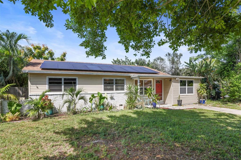 Photo of 7000 13th Street N, St Petersburg, FL 33702 (MLS # TB8438508)