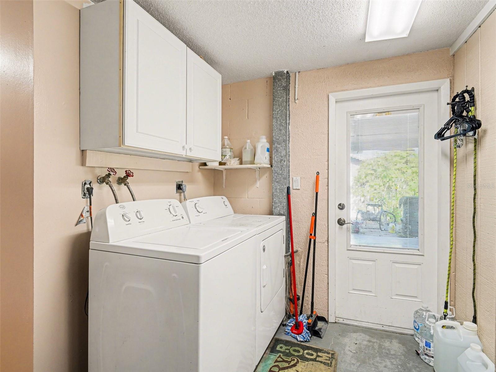 SOUTH VENICE - Residential