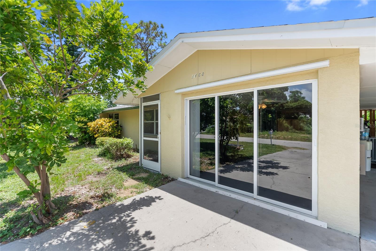 SOUTH VENICE - Residential