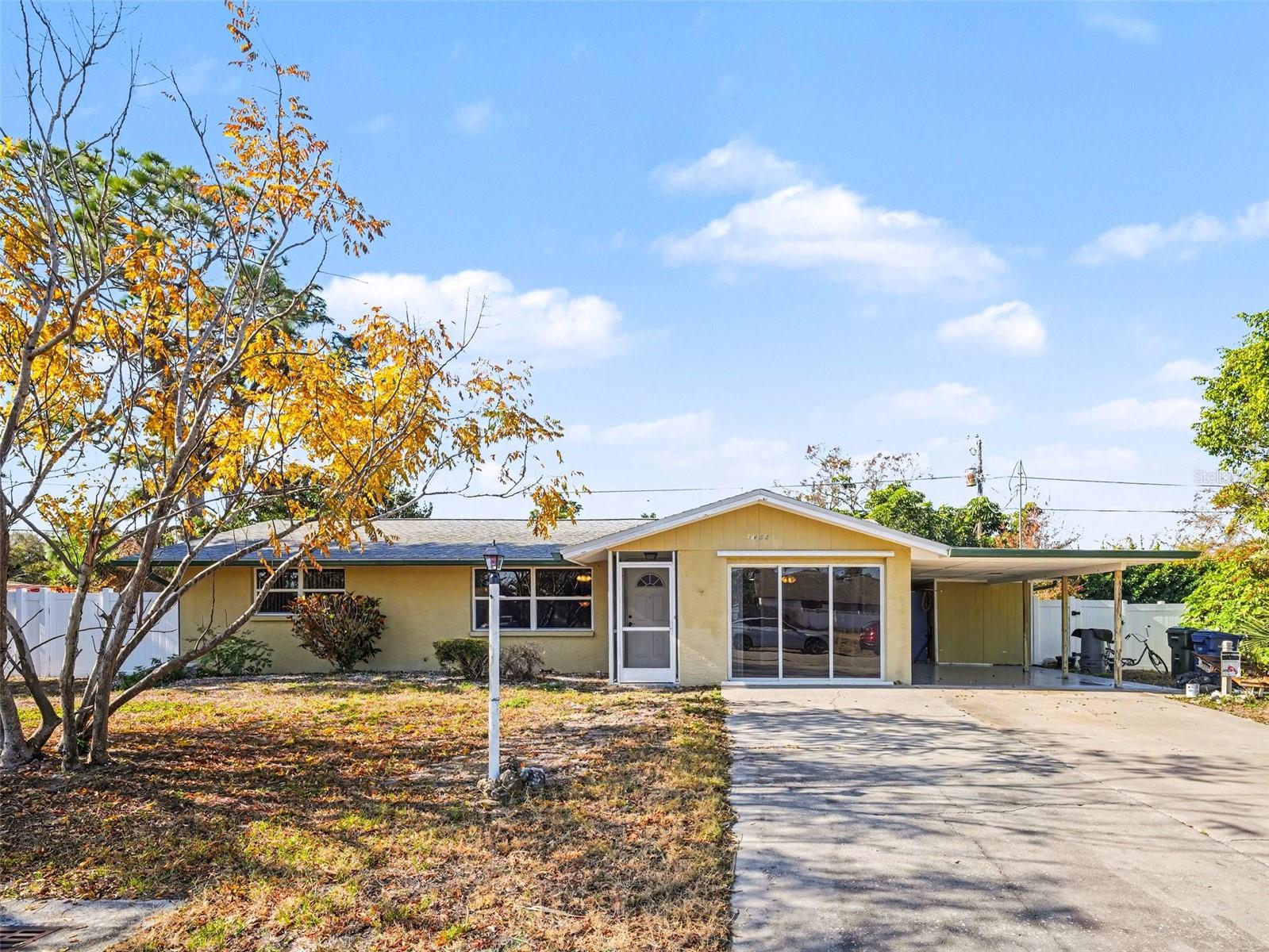 SOUTH VENICE - Residential