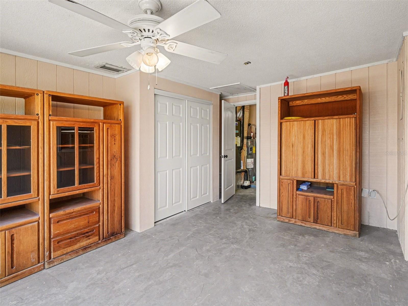 SOUTH VENICE - Residential