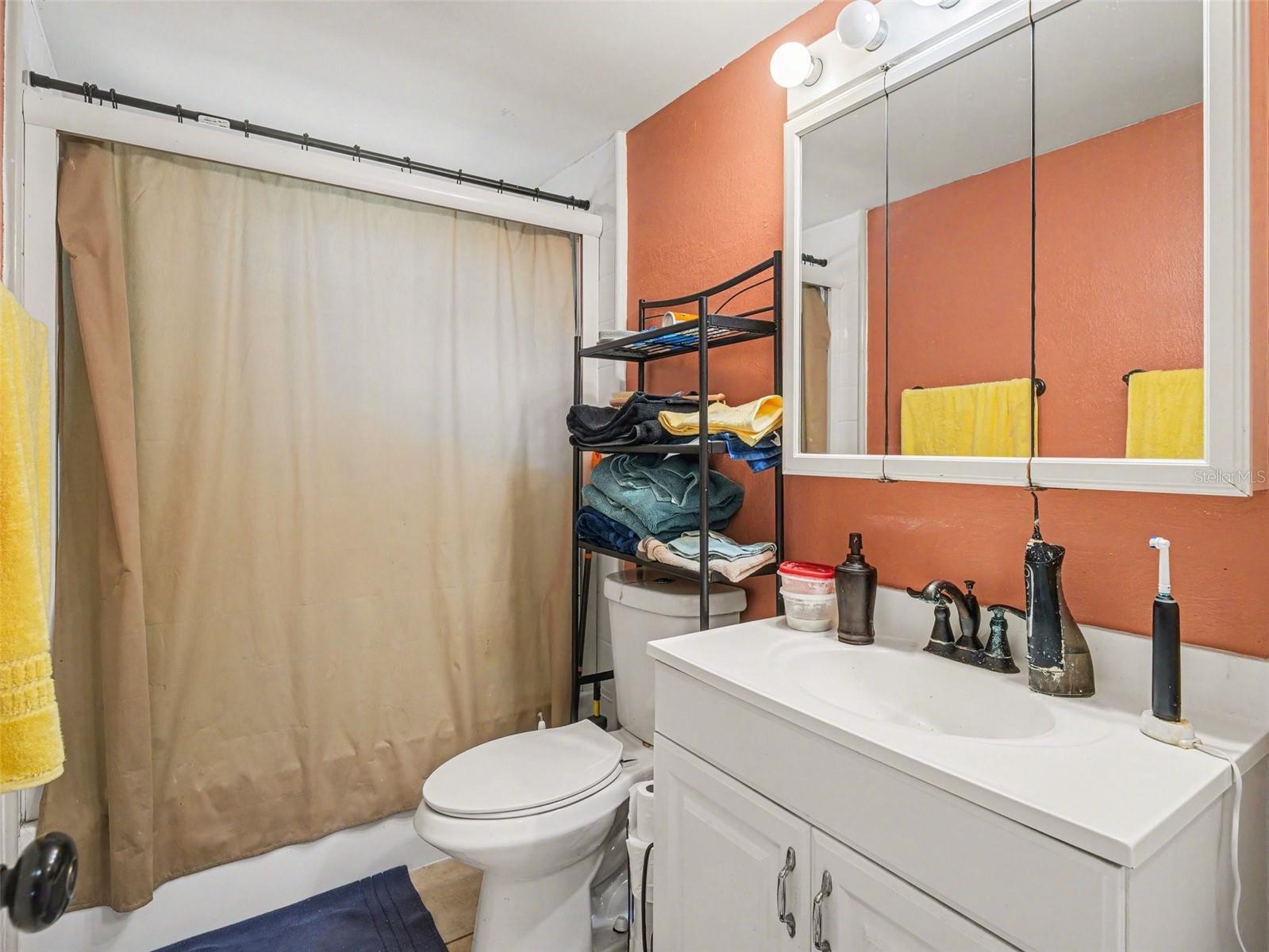 SOUTH VENICE - Residential