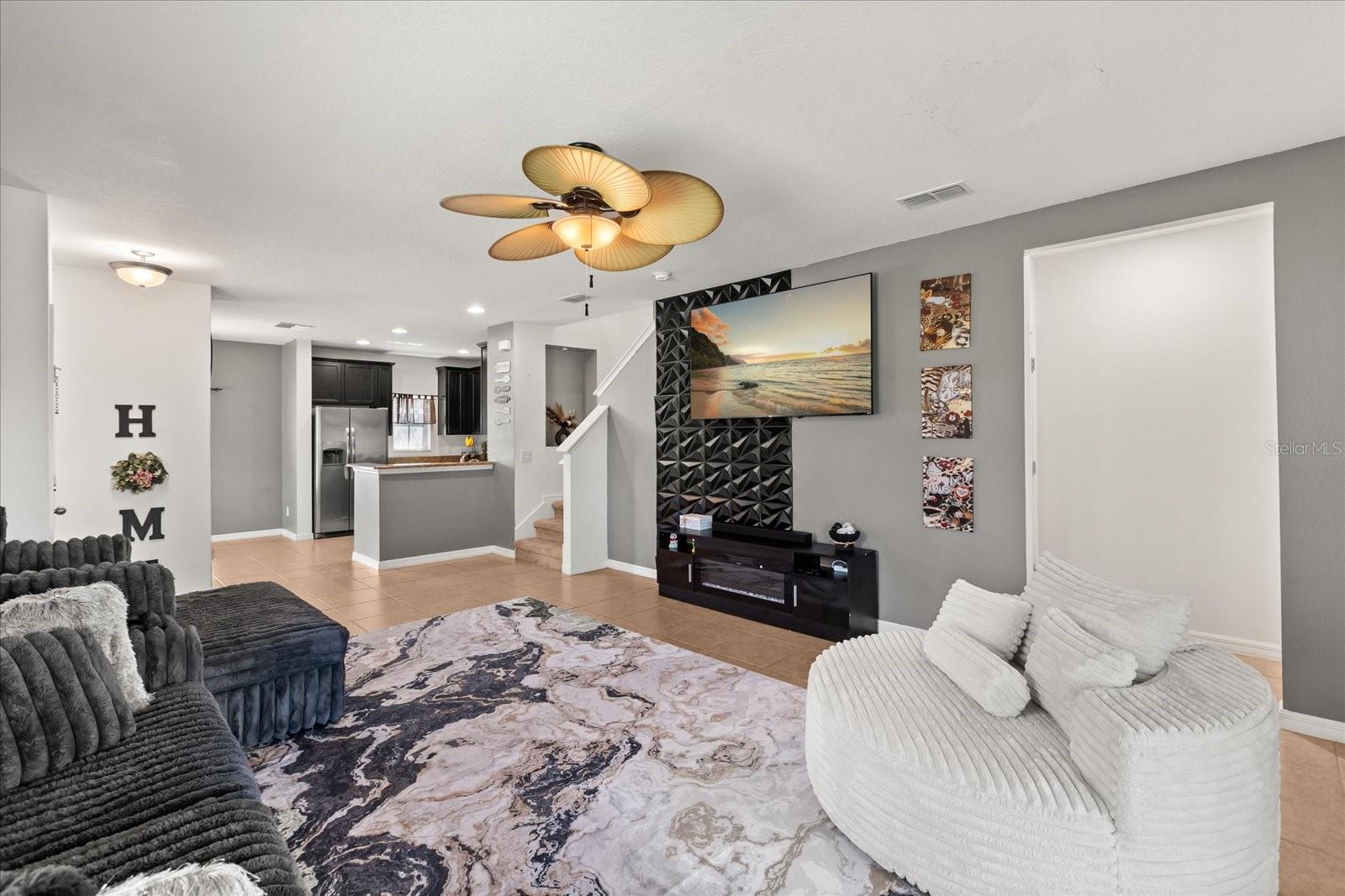 OAKMONT TOWNHOMES PH - Residential