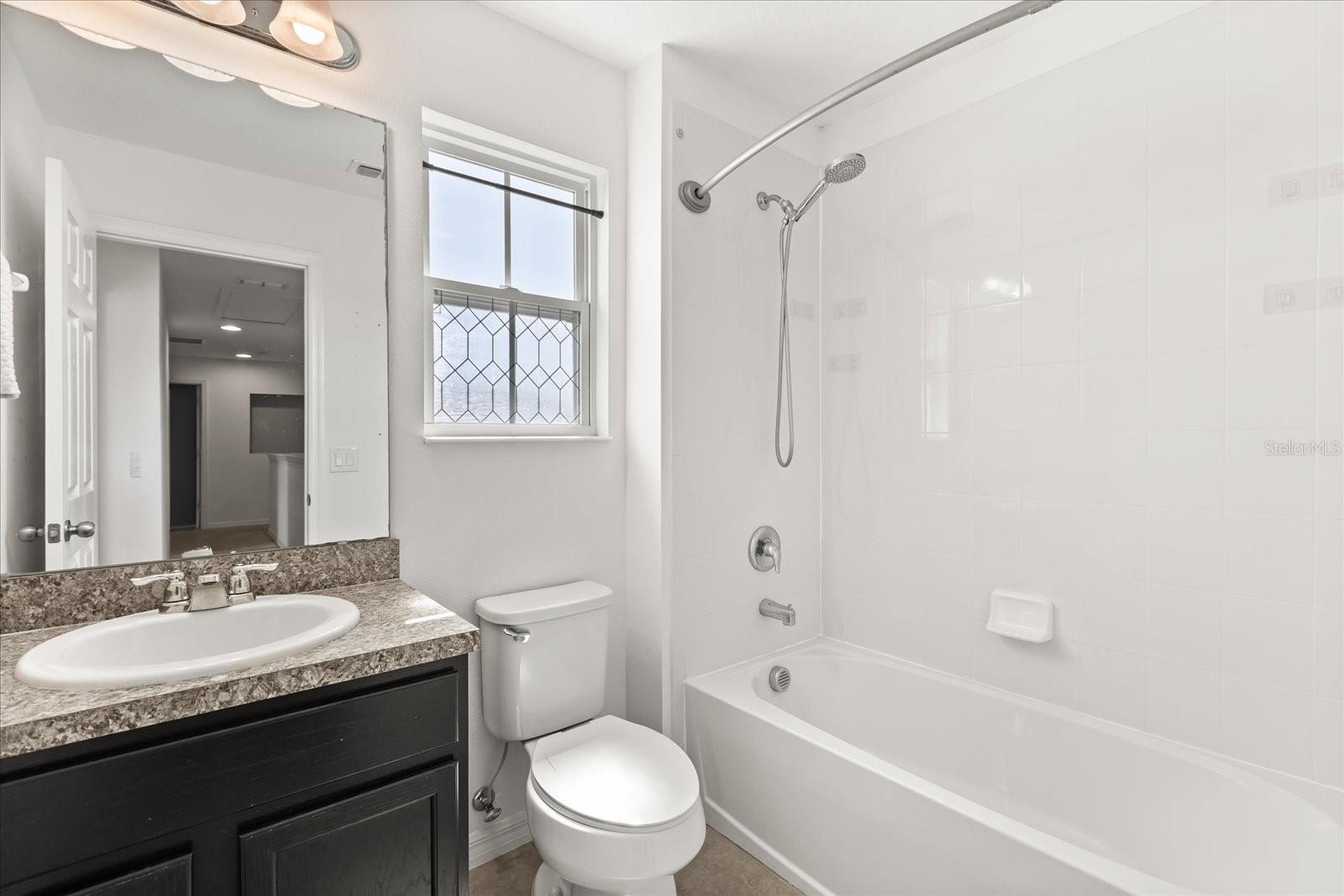 OAKMONT TOWNHOMES PH - Residential