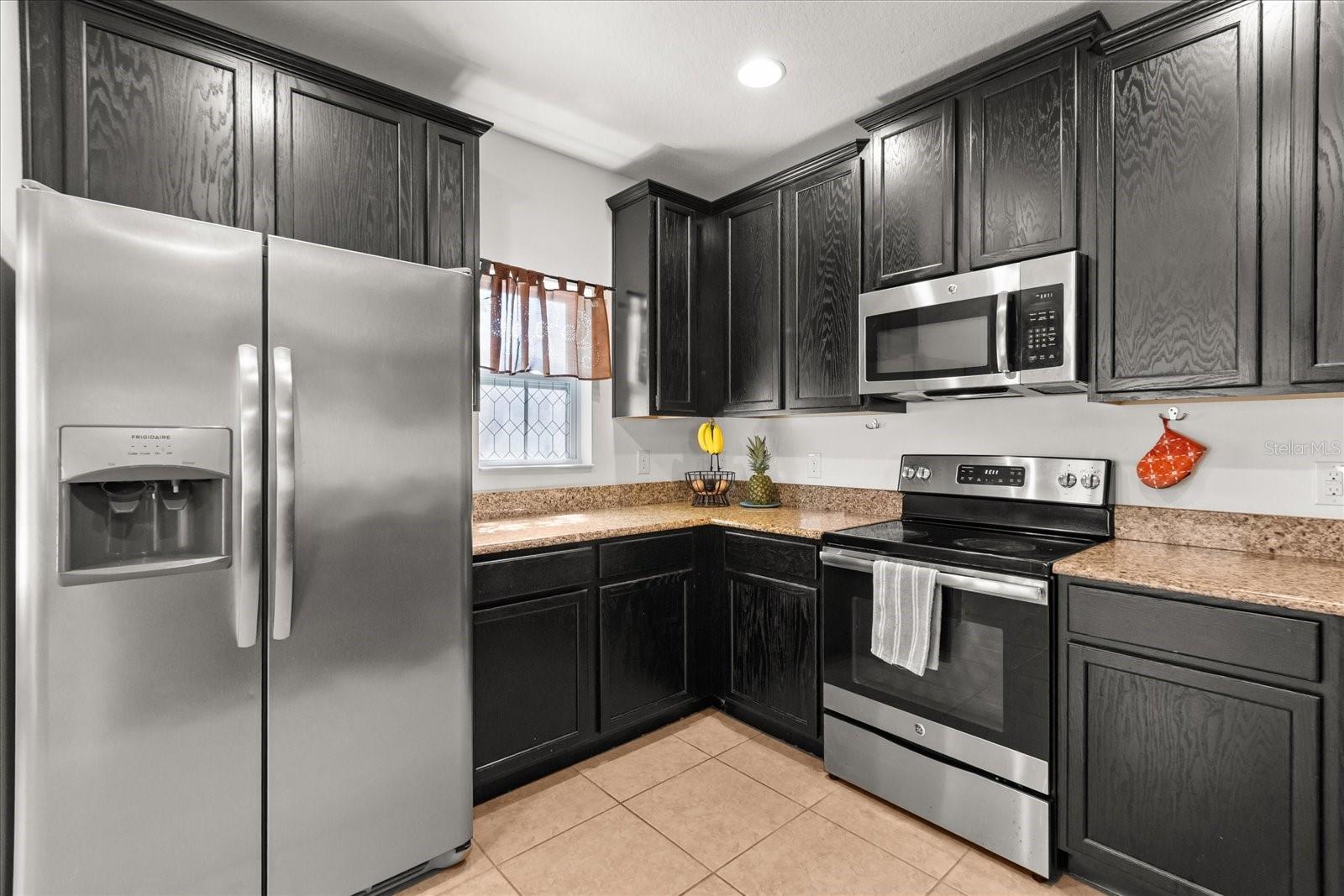 OAKMONT TOWNHOMES PH - Residential