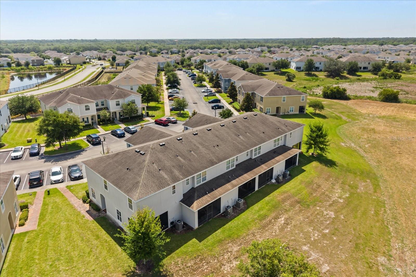 OAKMONT TOWNHOMES PH - Residential