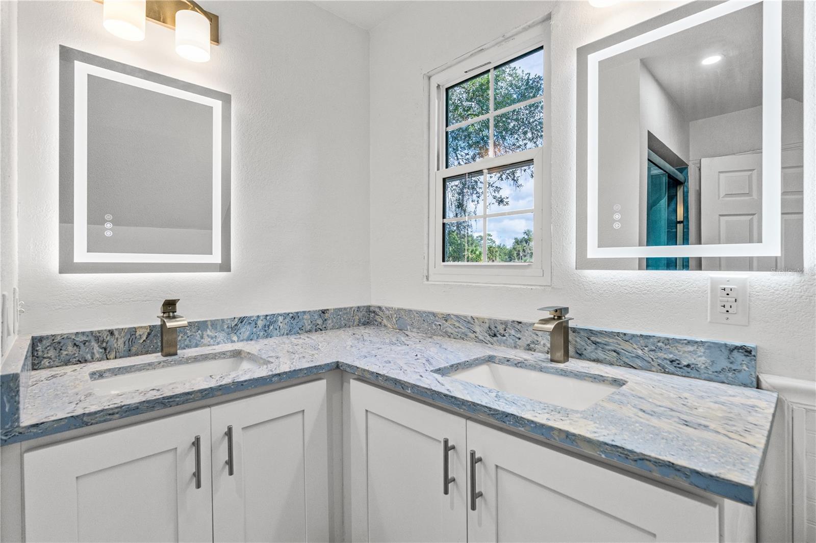 CLARK N 01/2 LT 04 02 18 30 - Residential