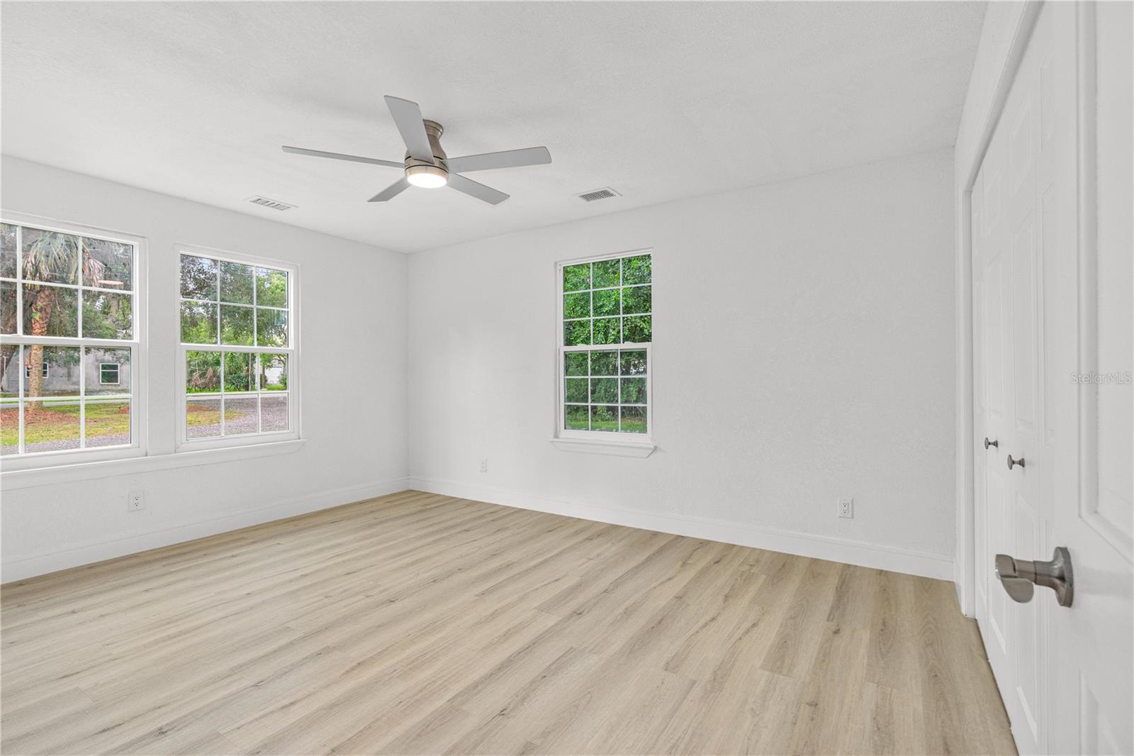 CLARK N 01/2 LT 04 02 18 30 - Residential