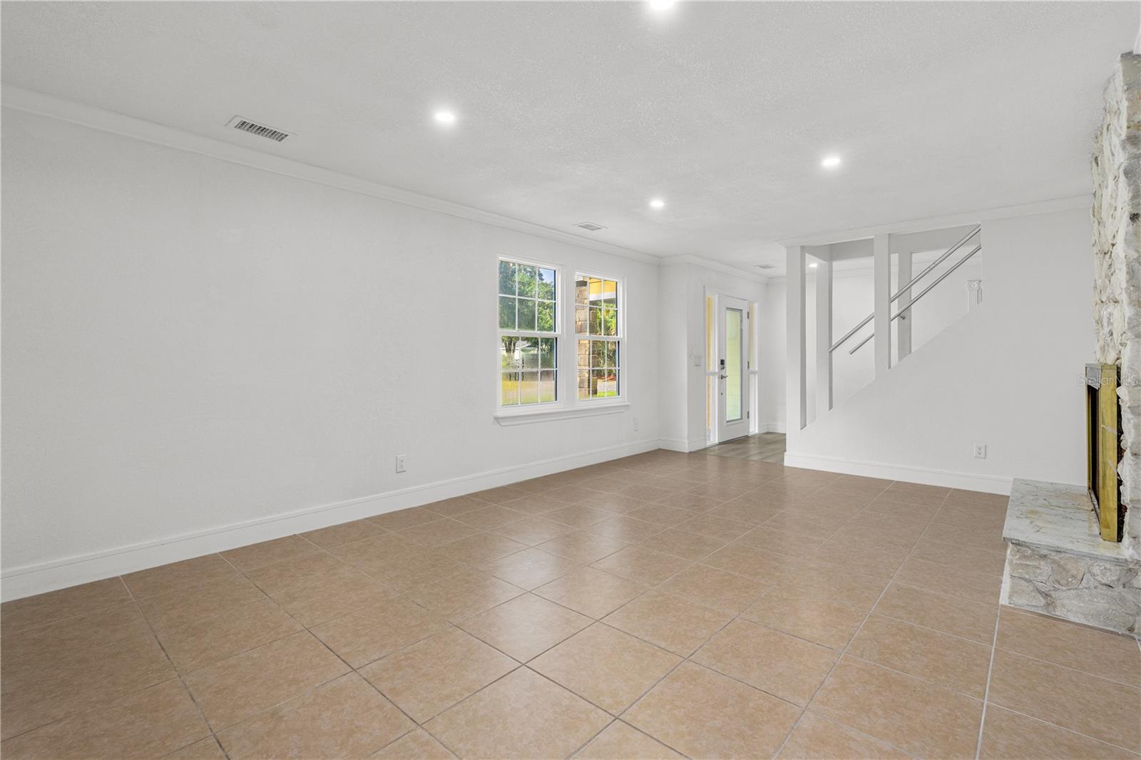 CLARK N 01/2 LT 04 02 18 30 - Residential