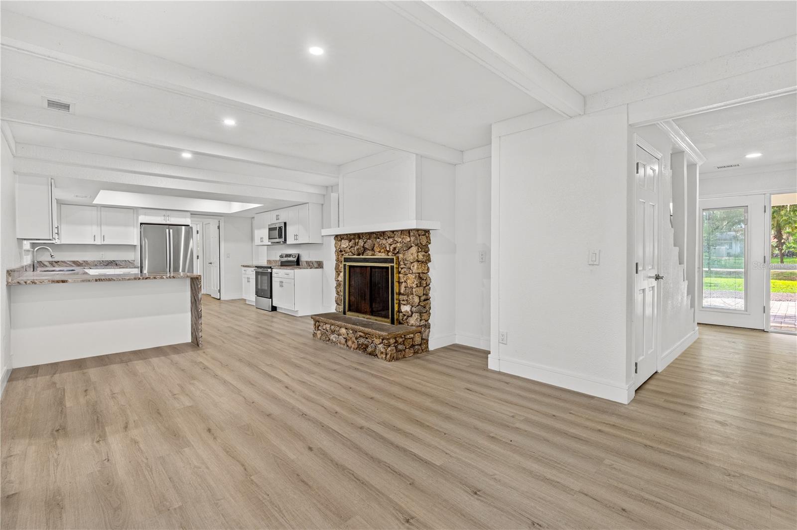 CLARK N 01/2 LT 04 02 18 30 - Residential