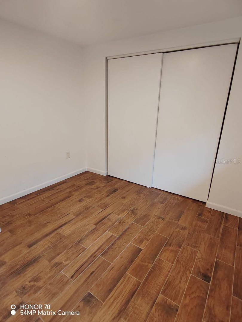 HOMESDALE COURT - Residential Lease