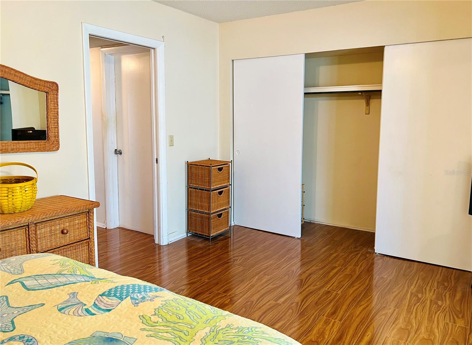 ON TOP OF THE WORLD - Residential