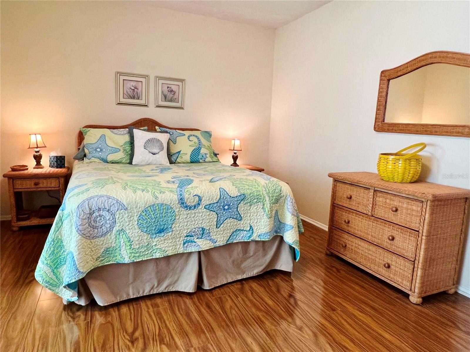 ON TOP OF THE WORLD - Residential