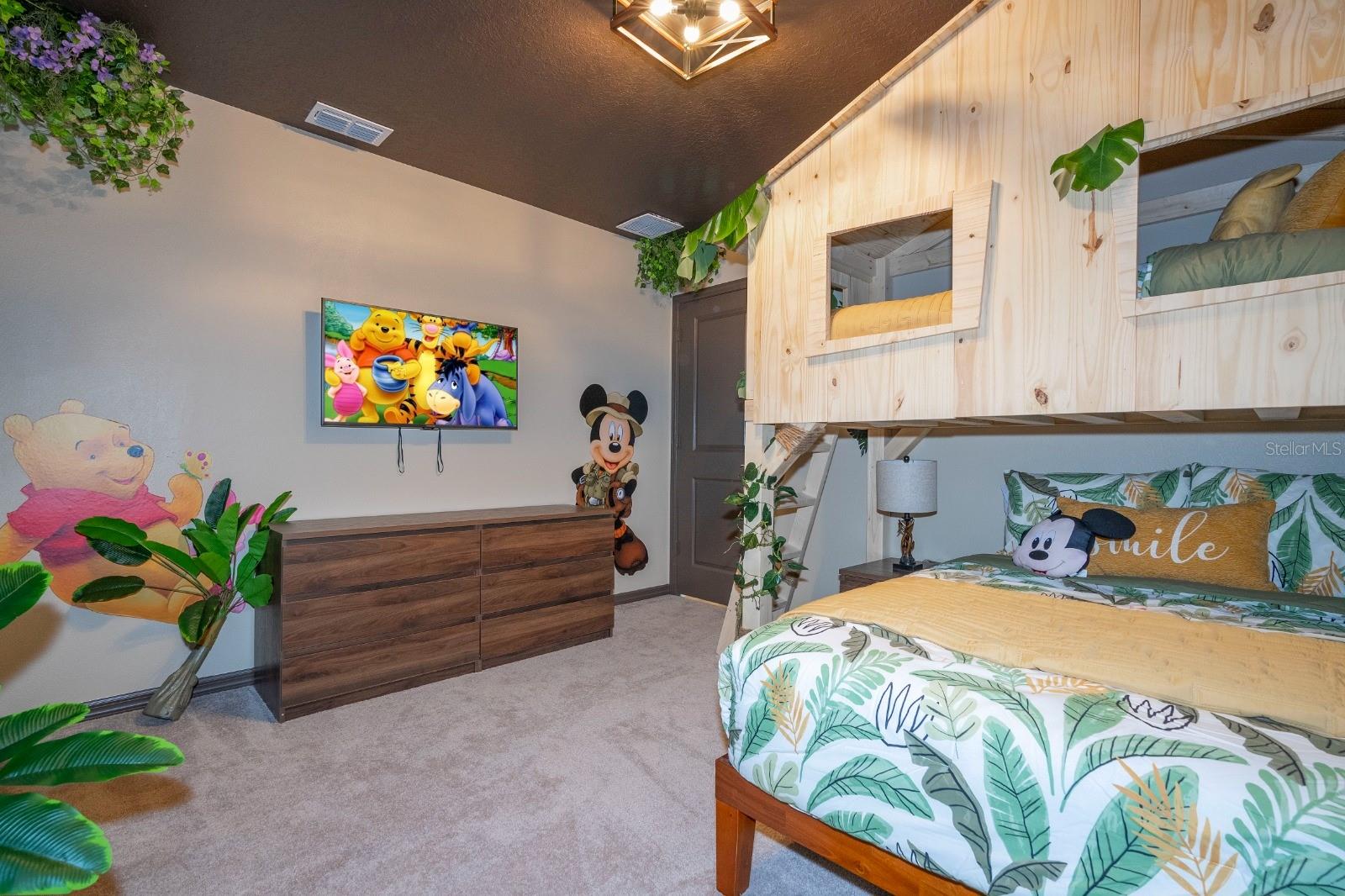 WINDSOR ISLAND RESIDENCE PH 3 - Residential