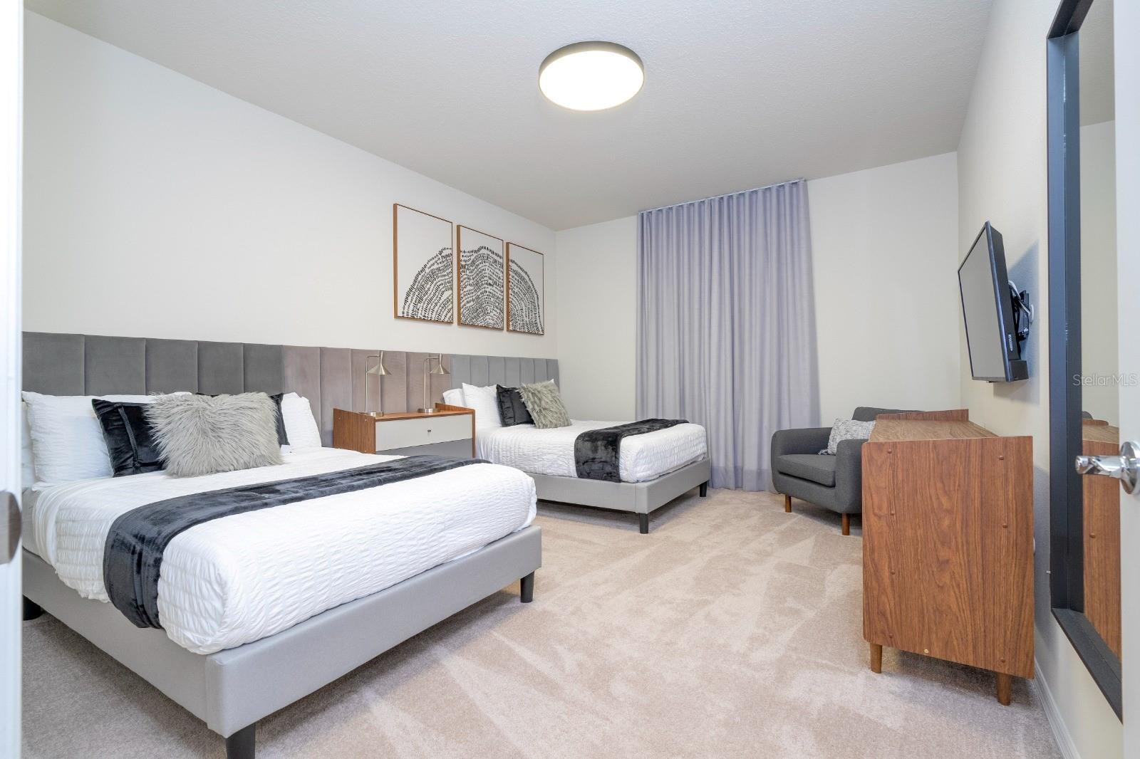 WINDSOR ISLAND RESIDENCE PH 3 - Residential