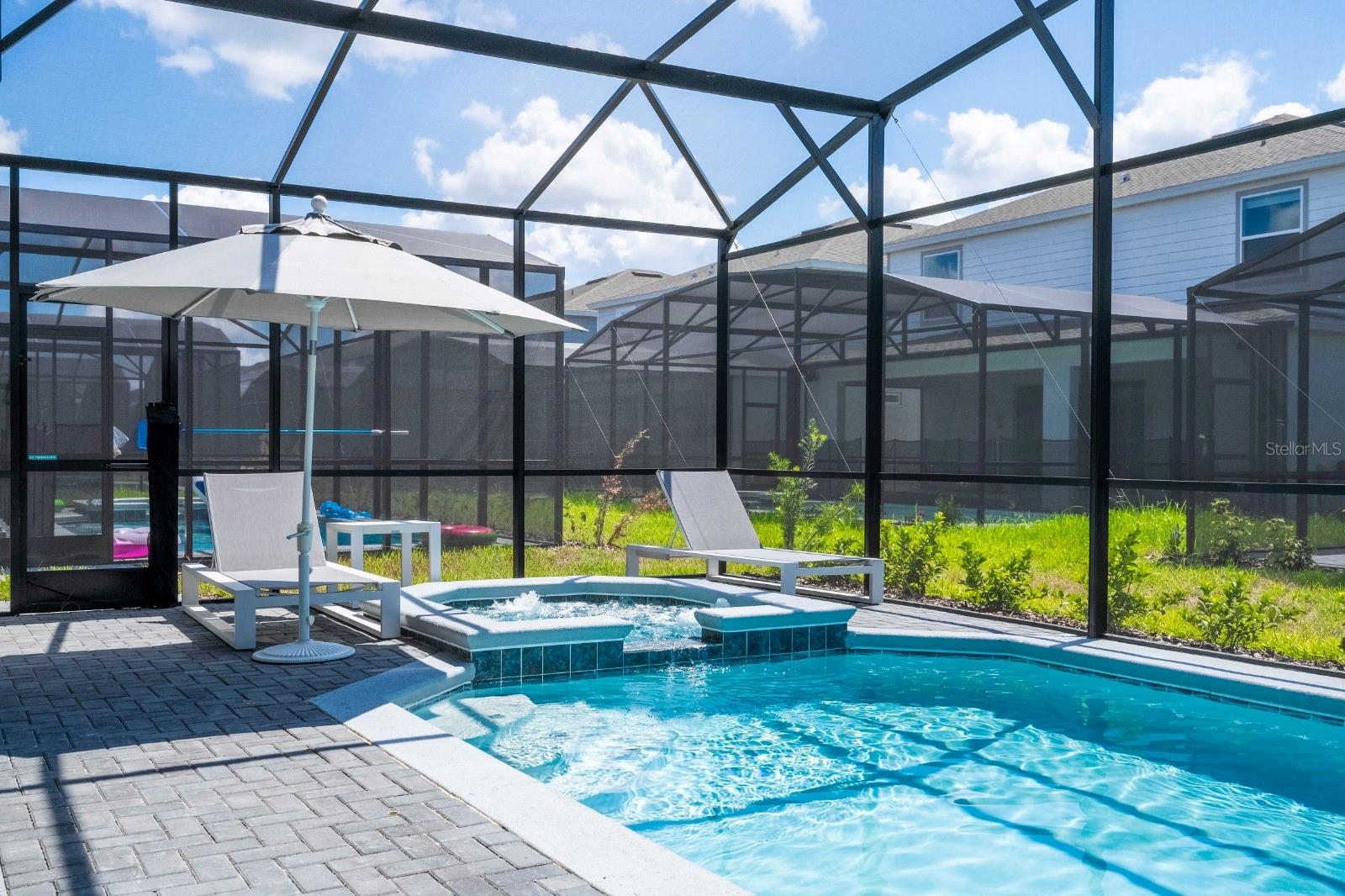 WINDSOR ISLAND RESIDENCE PH 3 - Residential