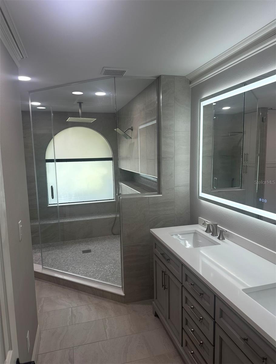 THE MANORS AT CRYSTAL LAKES - Residential