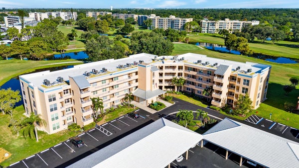 4440 FAIRWAYS BLVD APT 107, BRADENTON, FL 34209 - Image b1d54d8f85c68f3d8d162a78c5257c19/2907388272