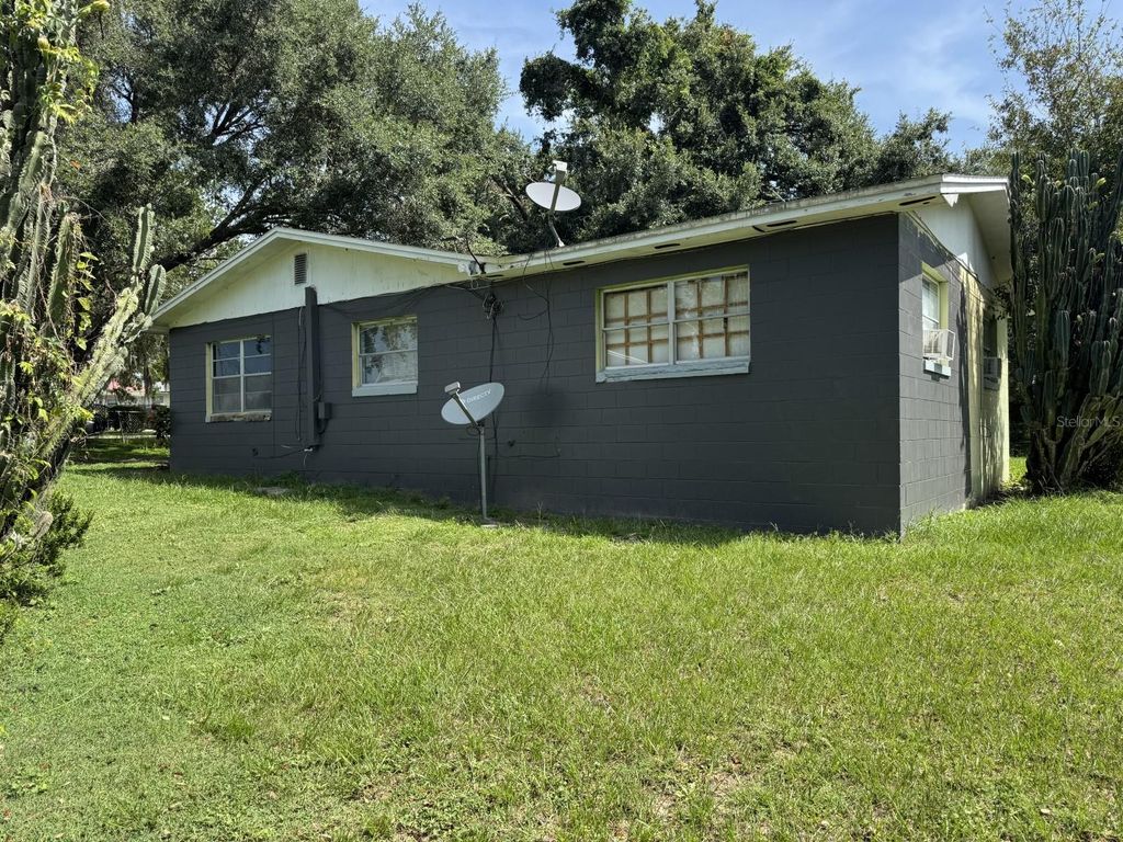 Photo of 2923 Dudley Drive, Bartow, FL 33830 (MLS # TB8455517)