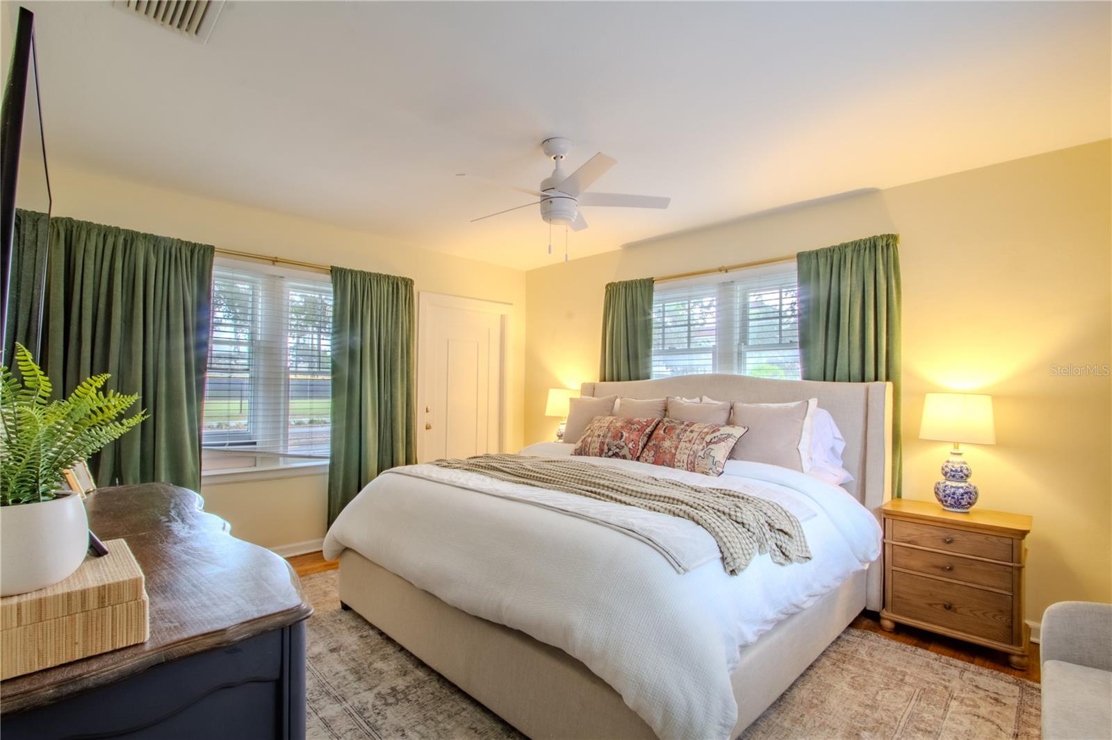 FAIRBANKS PARK - Residential Lease