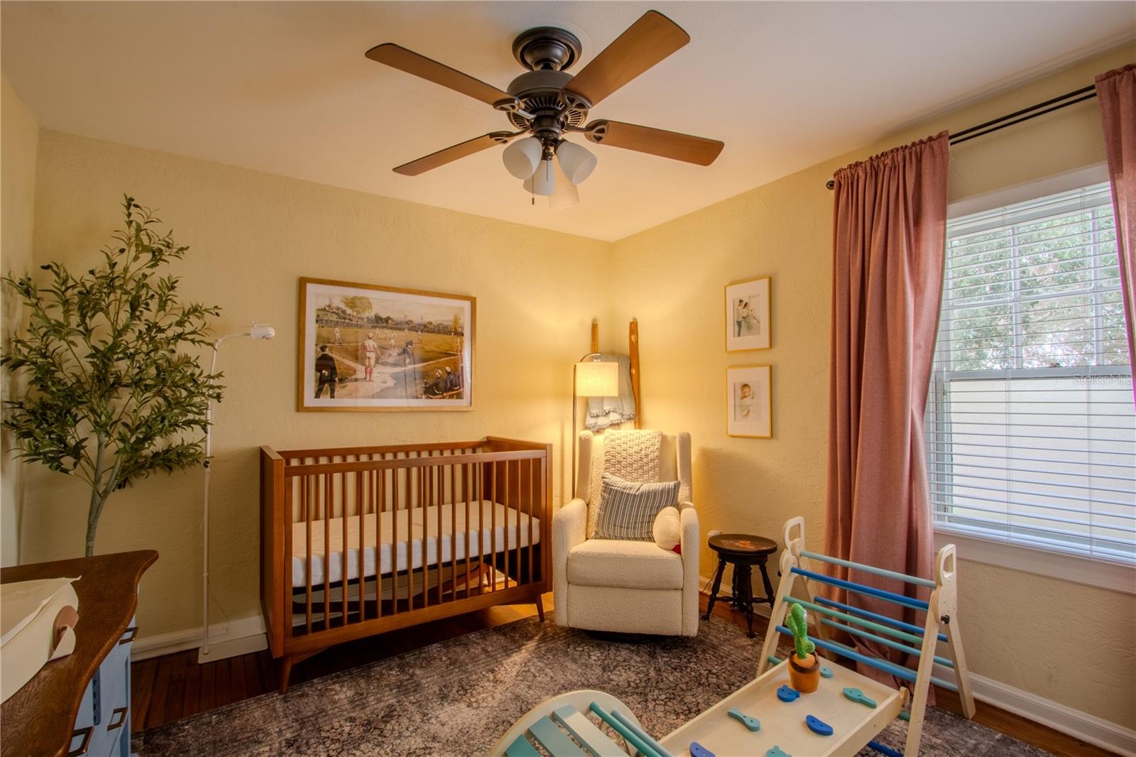 FAIRBANKS PARK - Residential Lease