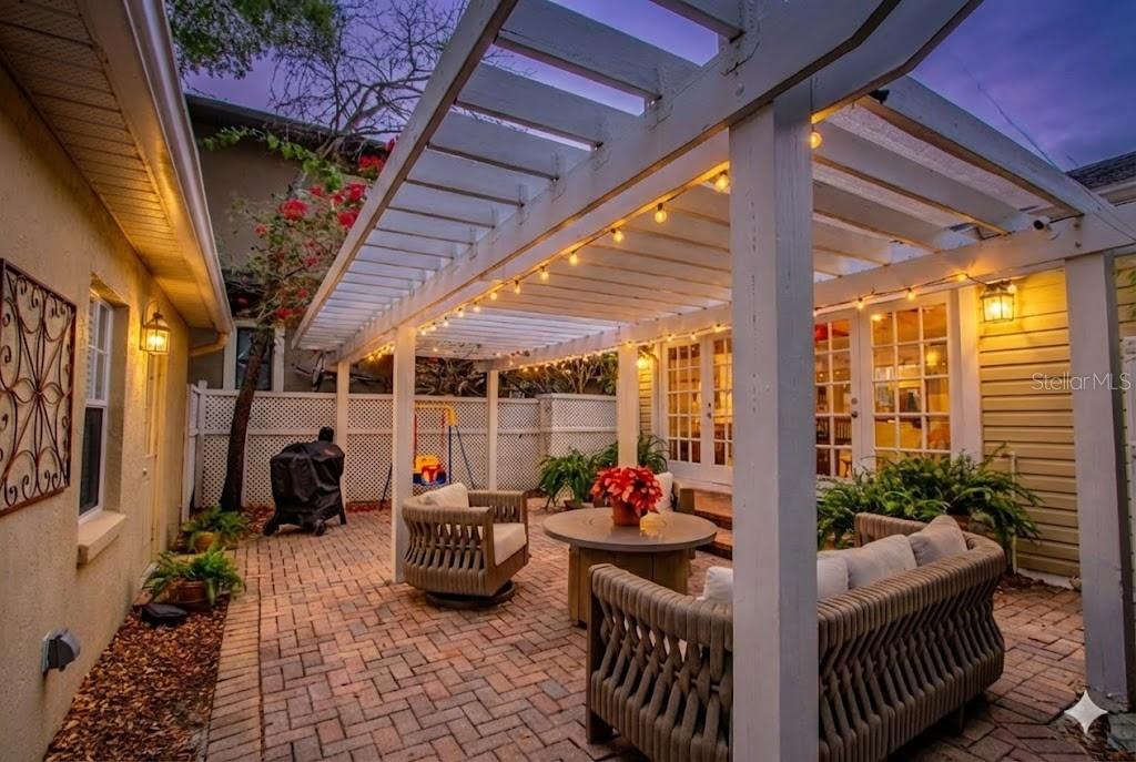 FAIRBANKS PARK - Residential Lease