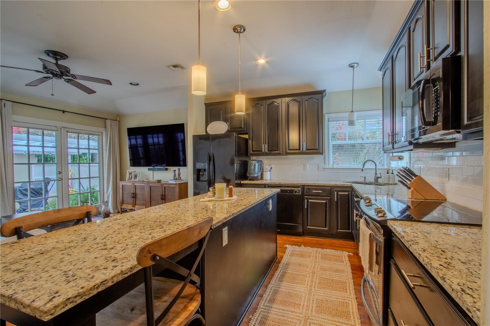 FAIRBANKS PARK - Residential Lease