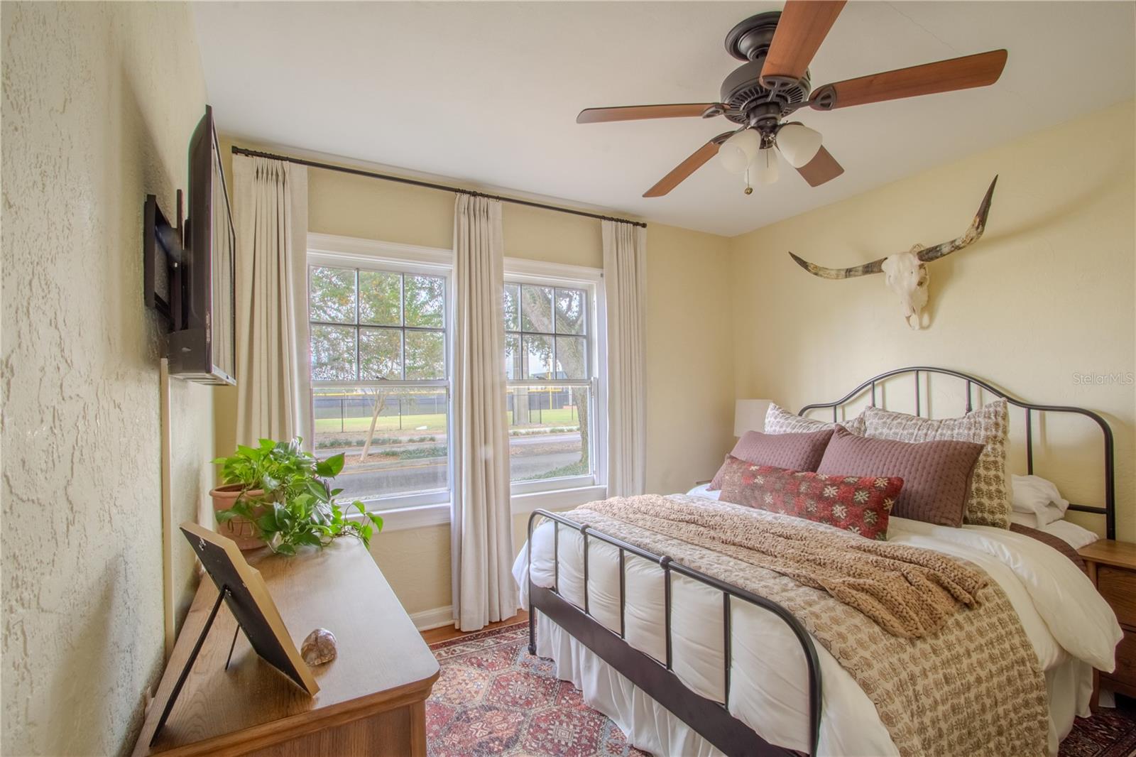 FAIRBANKS PARK - Residential Lease