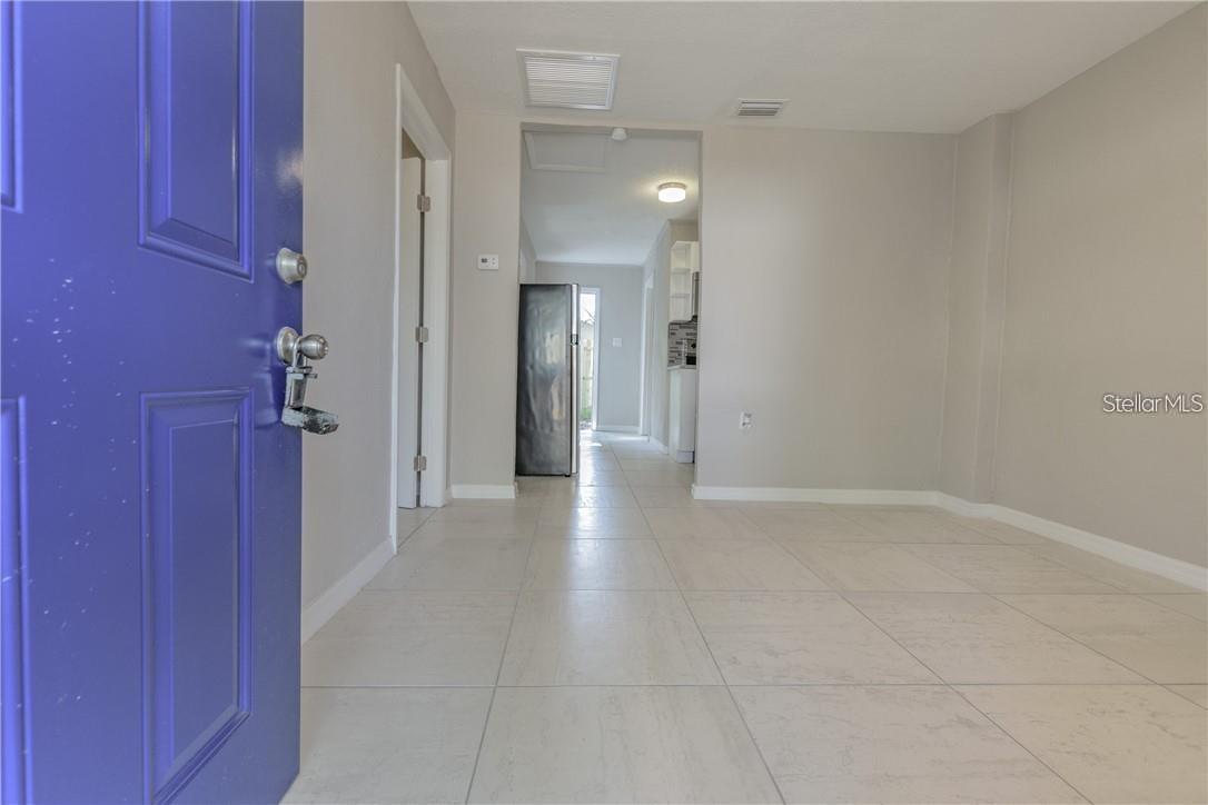 Charming 2-Bedroom Rental in Prime South Tampa Location. Welcome to this fully updated 2-bedroom, 1-bath home located in the heart of South Tampa—just minutes from MacDill AFB, major roadways, Picnic Island Park, and a short drive to St. Pete/Clearwater beaches. This unit features a small fenced-in private yard, central AC with newer ductwork, and gorgeous porcelain tile flooring throughout. Enjoy endless hot water with a tankless water heater, and laundry hookups are available for your own washer and dryer. Each unit has separate water and electric meters so tenants pay all their own utilities, but exterior grounds care is included in the rent. Bedrooms and living room are approximately 10’x10’ in size—cozy and efficient. Pet-friendly with management approval (no exotic animals or aggressive breeds).
Tenant pays all utilities. Application Requirements: $75 non-refundable application fee per adult, fully filled out rental application with ID, recent pay stubs, and pet info/photos (if applicable). Upon application approval: $195 lease admin fee, security deposit, and first month’s rent is due. Pet fees/rent may apply depending on size and number of pets. Renter’s insurance required. Photos represent a mix of similar units. Short-term lease options available—please ask for details. Move-in ready—schedule your showing today!