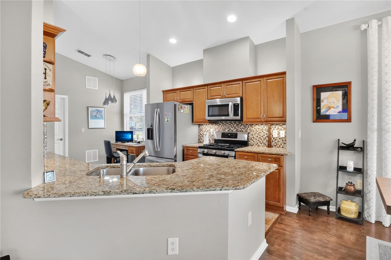 SUMMIT GREENS - Residential