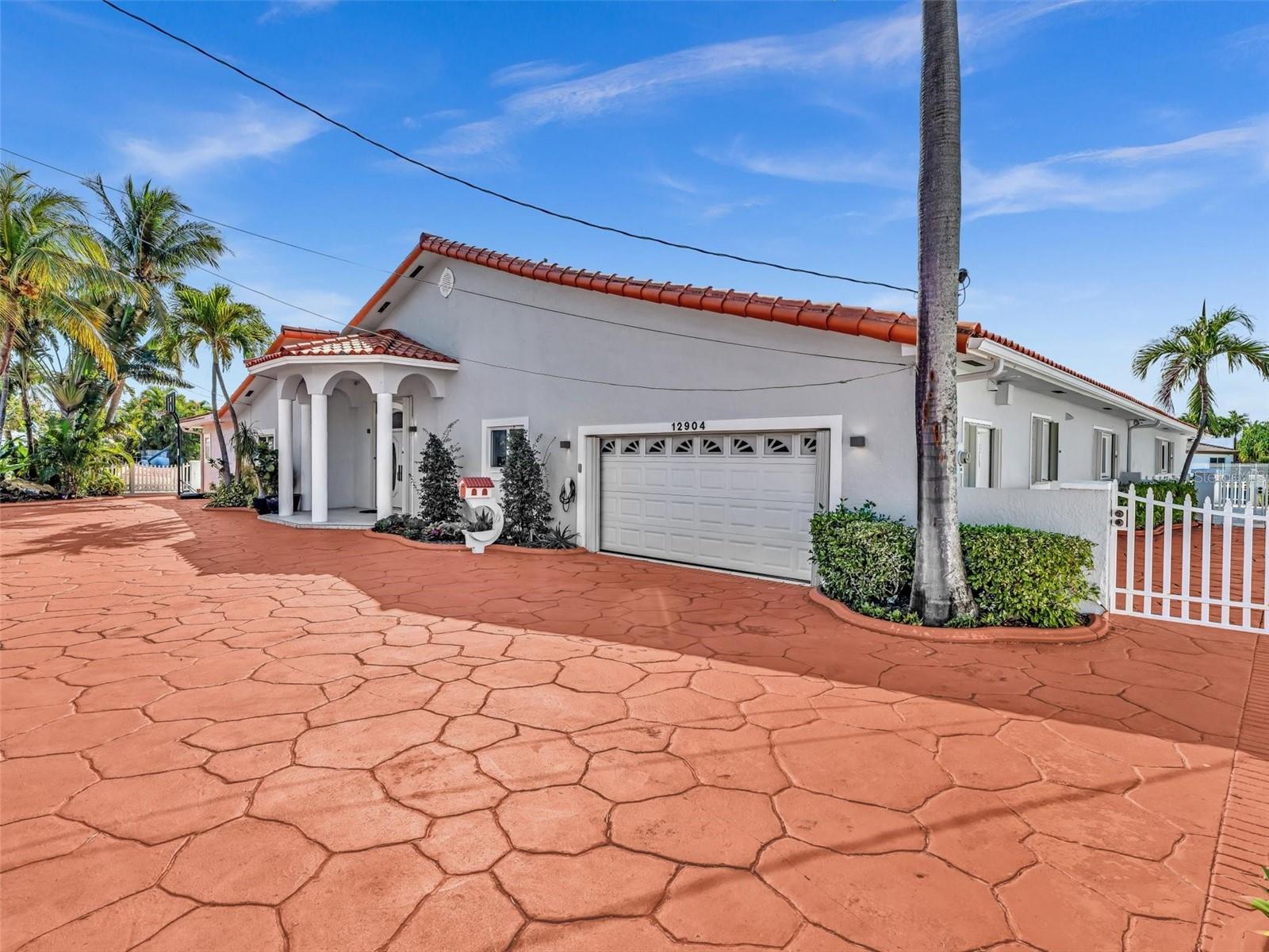 12904 BANYAN ROAD
