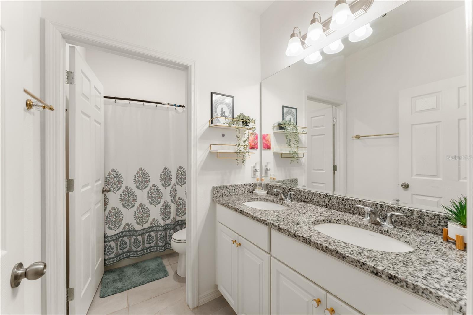 CELERY OAKS SUB - Residential