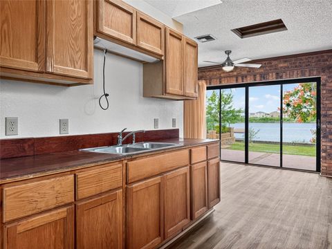 Tiny photo for 1910 College Park Drive, Tavares, FL 32778 (MLS # G5103980)