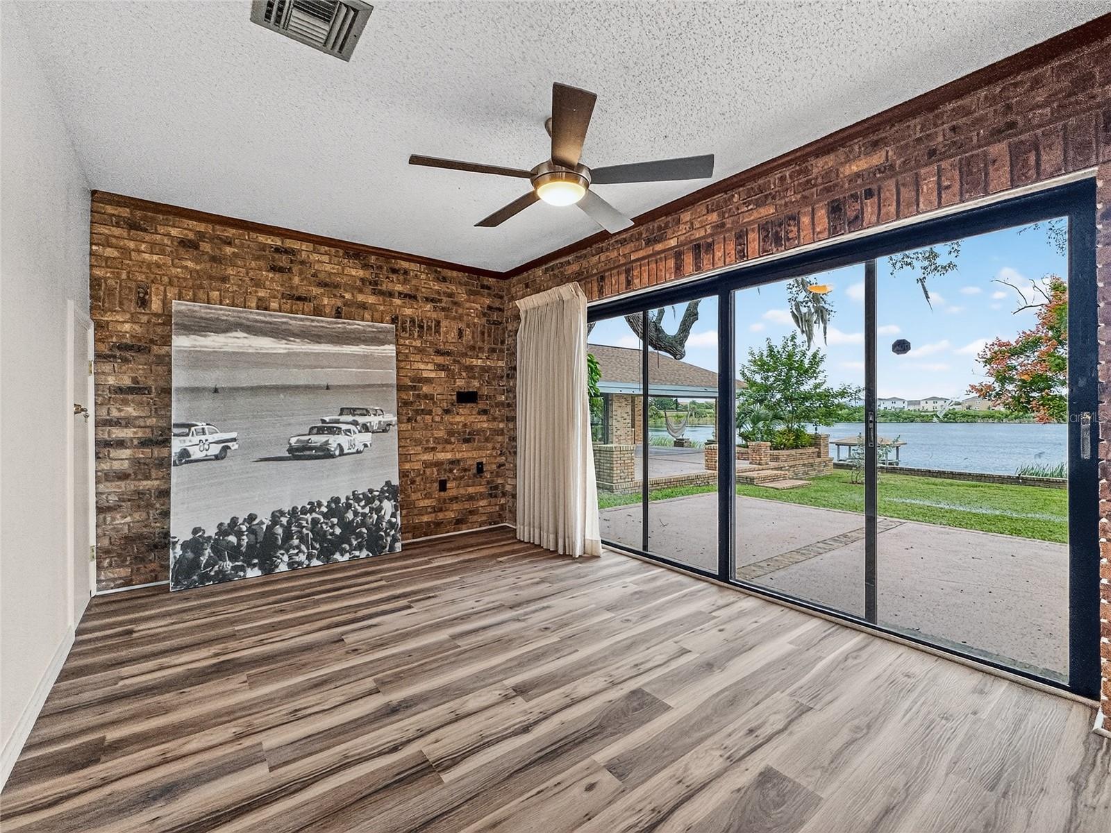 LAKE ELSIE - Residential