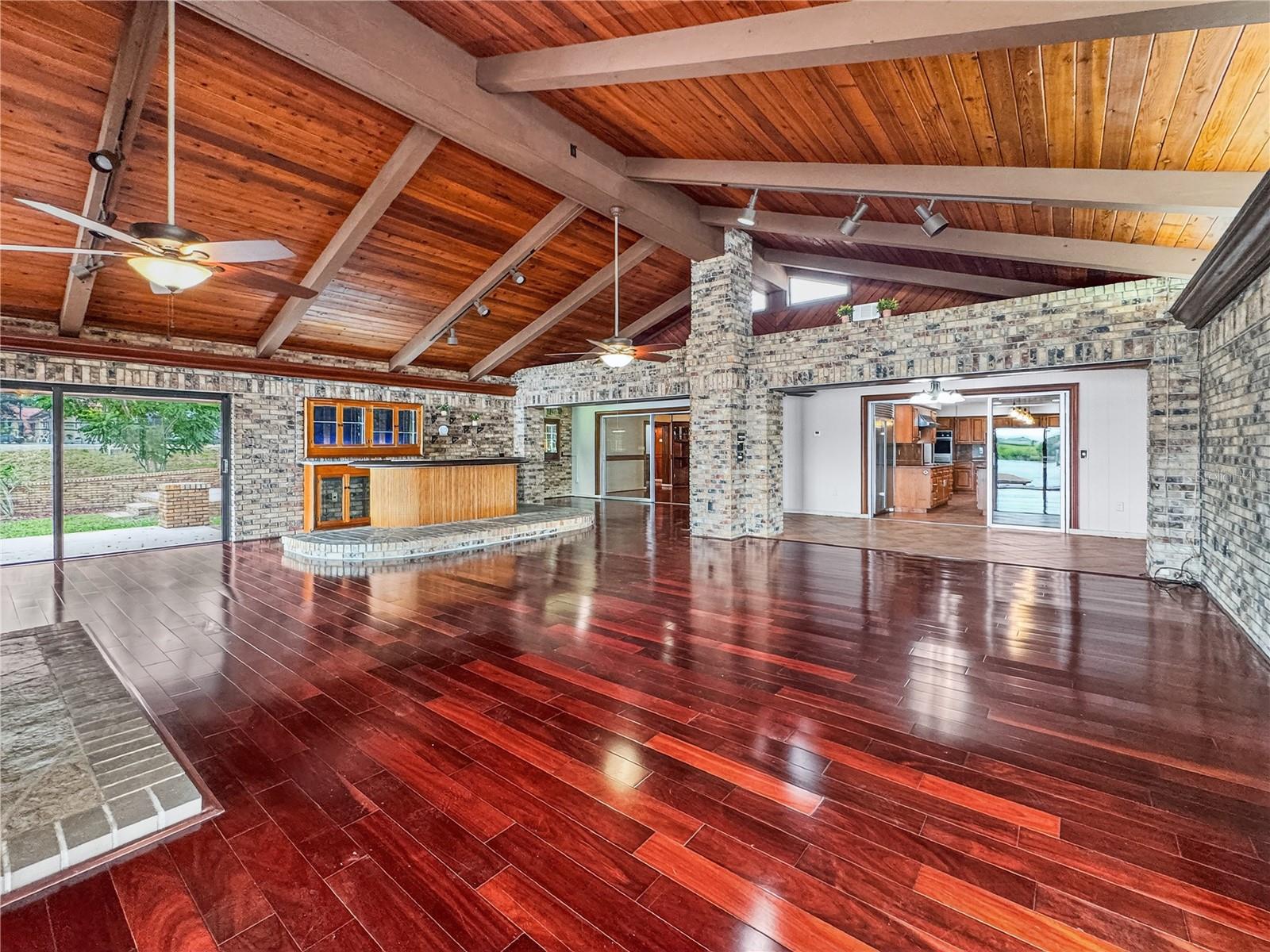 LAKE ELSIE - Residential