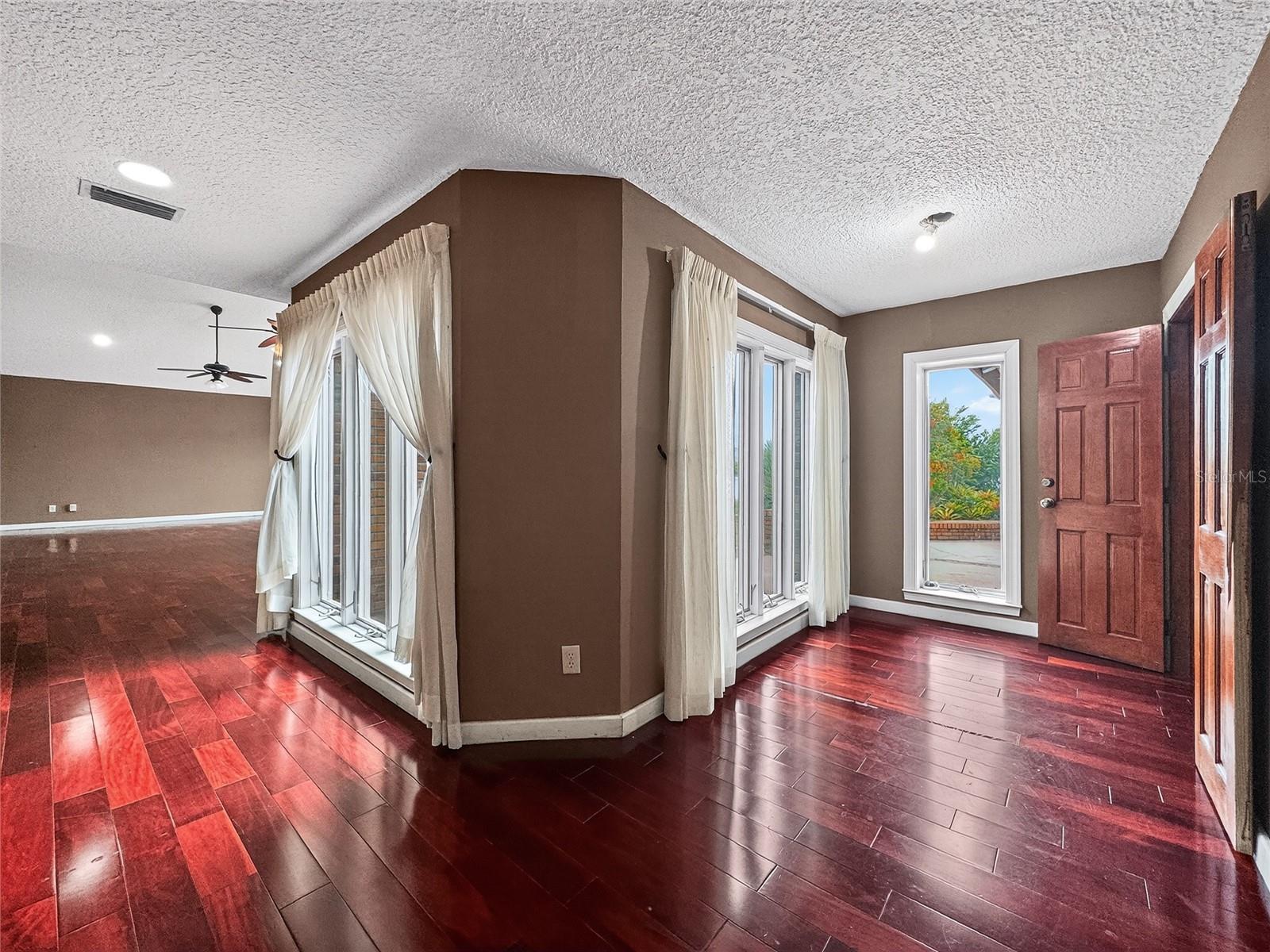 LAKE ELSIE - Residential